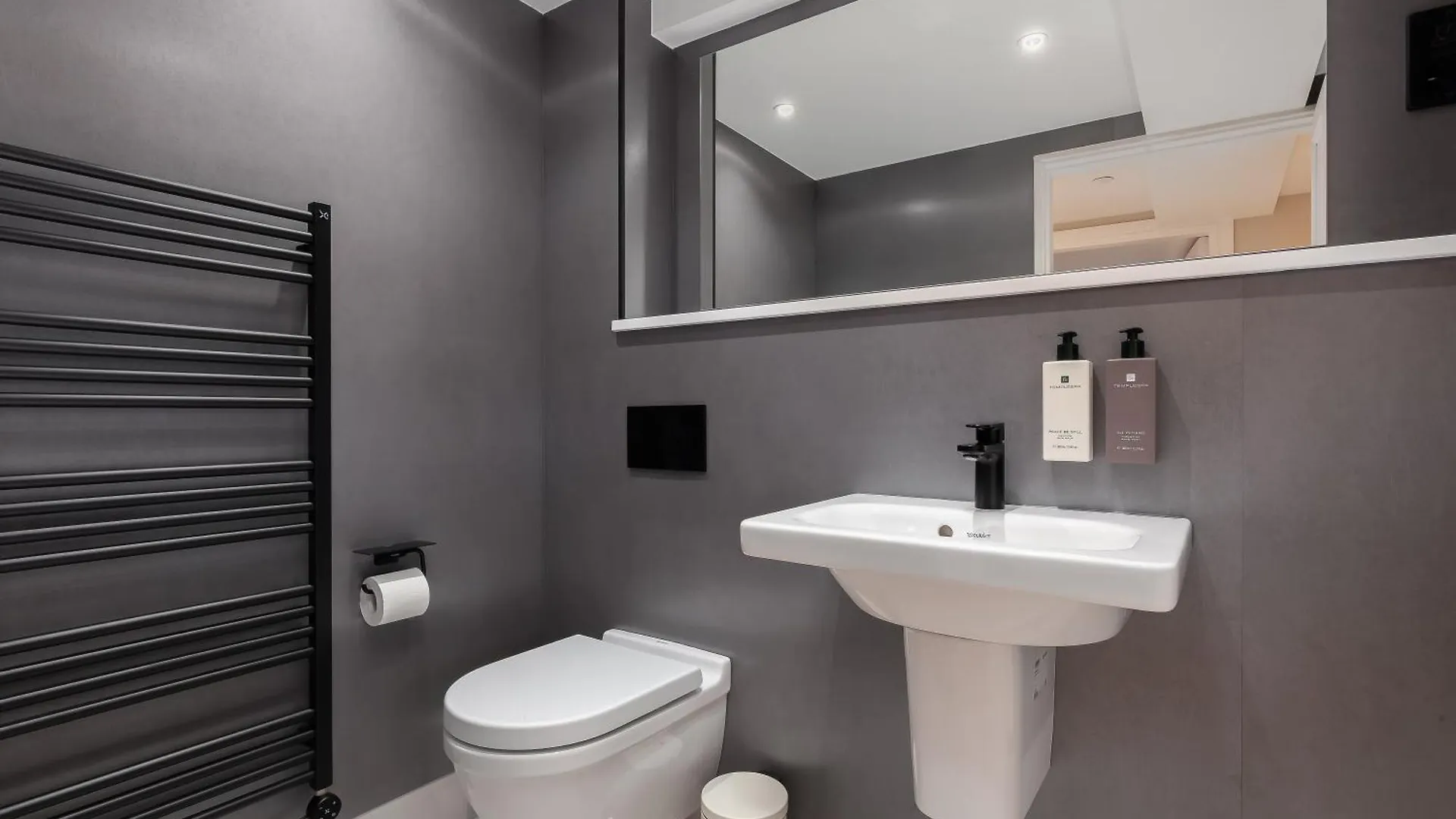 Destiny Scotland George IV Apartments Edinburgh