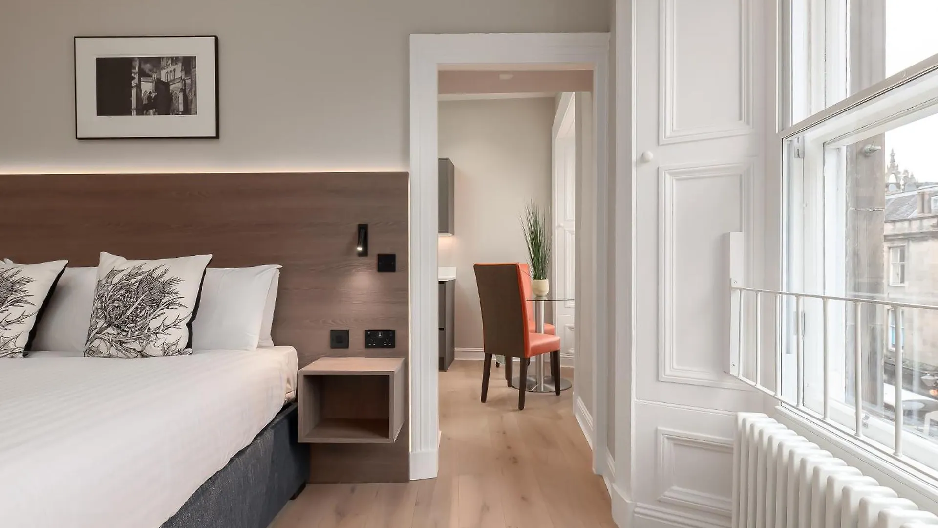 Destiny Scotland George IV Apartments Edinburgh 0*,