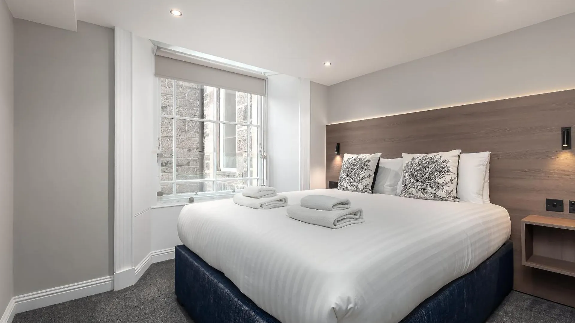 Destiny Scotland George IV Apartments Edimburgo