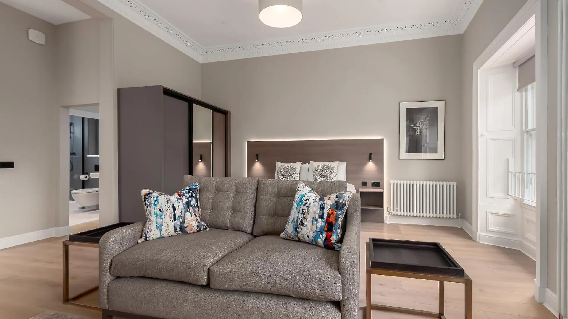 Destiny Scotland George IV Apartments Edimburgo 0*,  Regno Unito